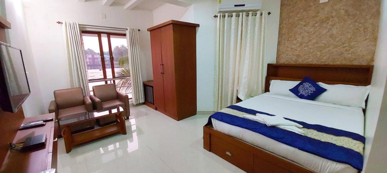 Captains Cabin Backwater Resort Alappuzha Extérieur photo