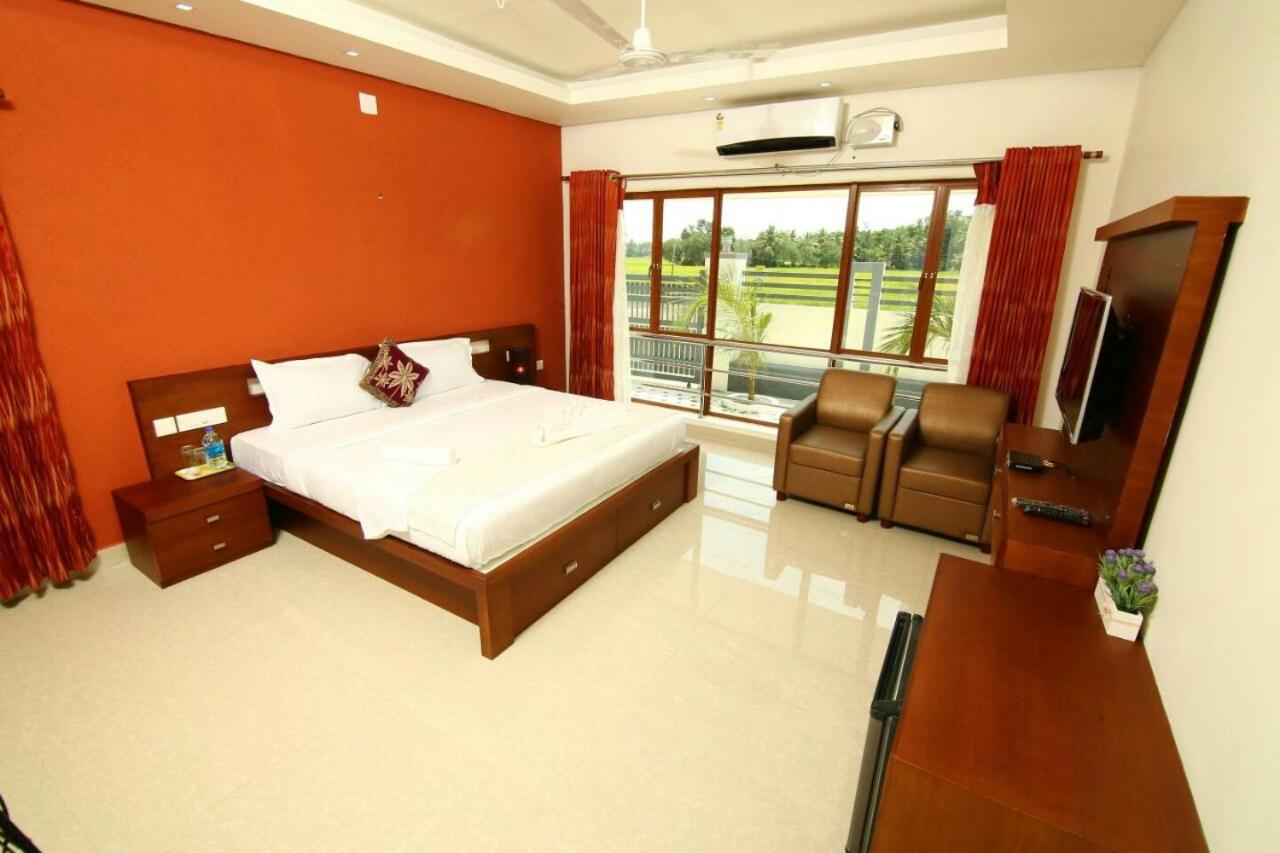 Captains Cabin Backwater Resort Alappuzha Extérieur photo